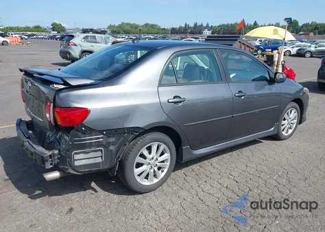 2010 Toyota Corolla S z USA, uszkodzony, nr VIN 2T1BU4EE5AC499958